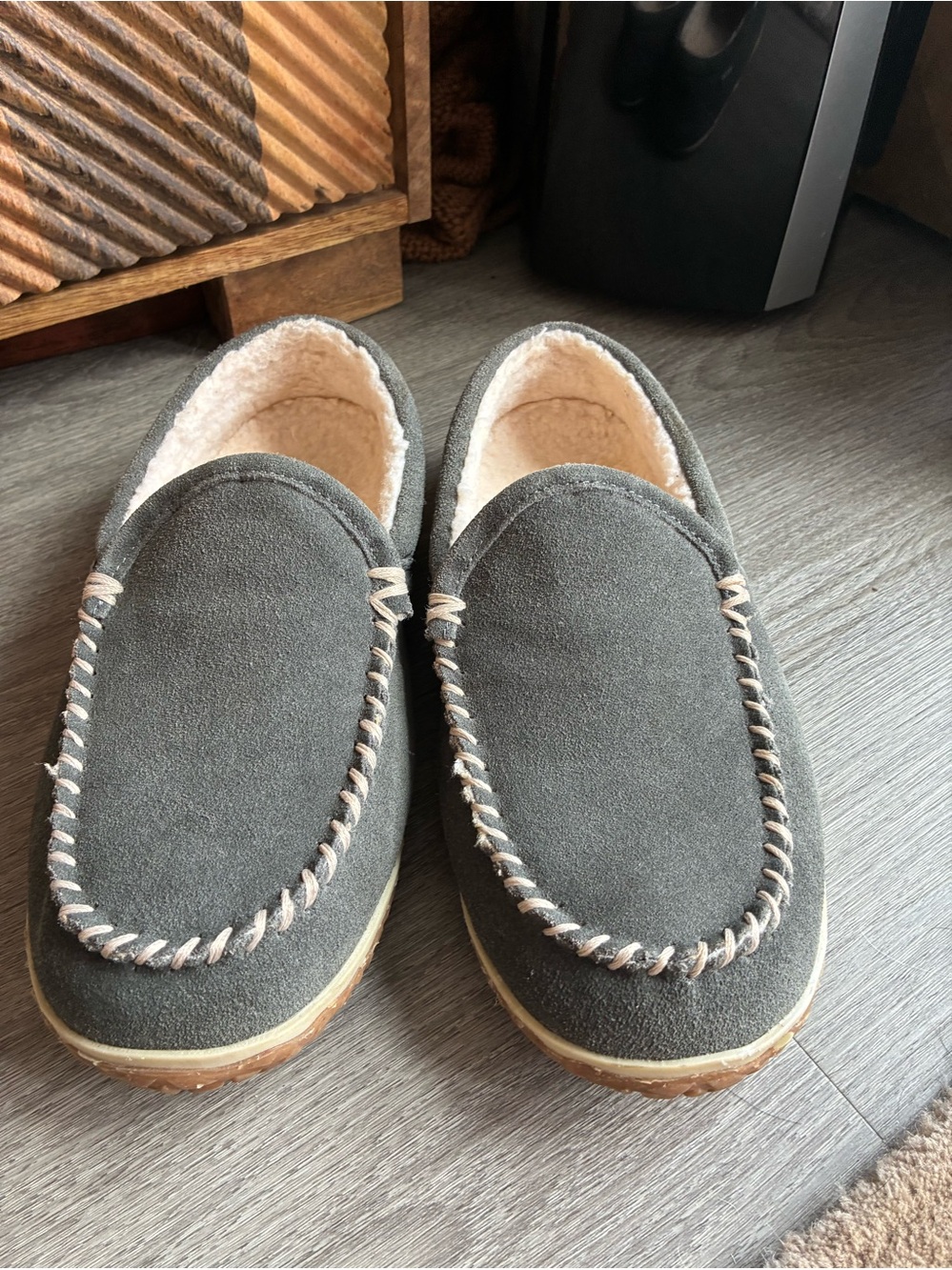 Minnetonka Men's Suede Moccasin Slippers in Dark Gray with Tan Trim